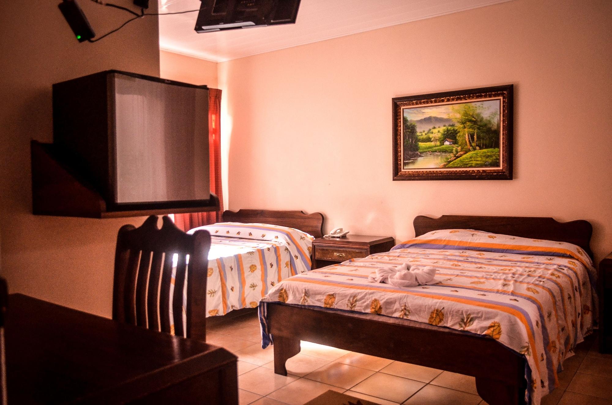 Hotel La Choza Inn La Fortuna Eksteriør billede