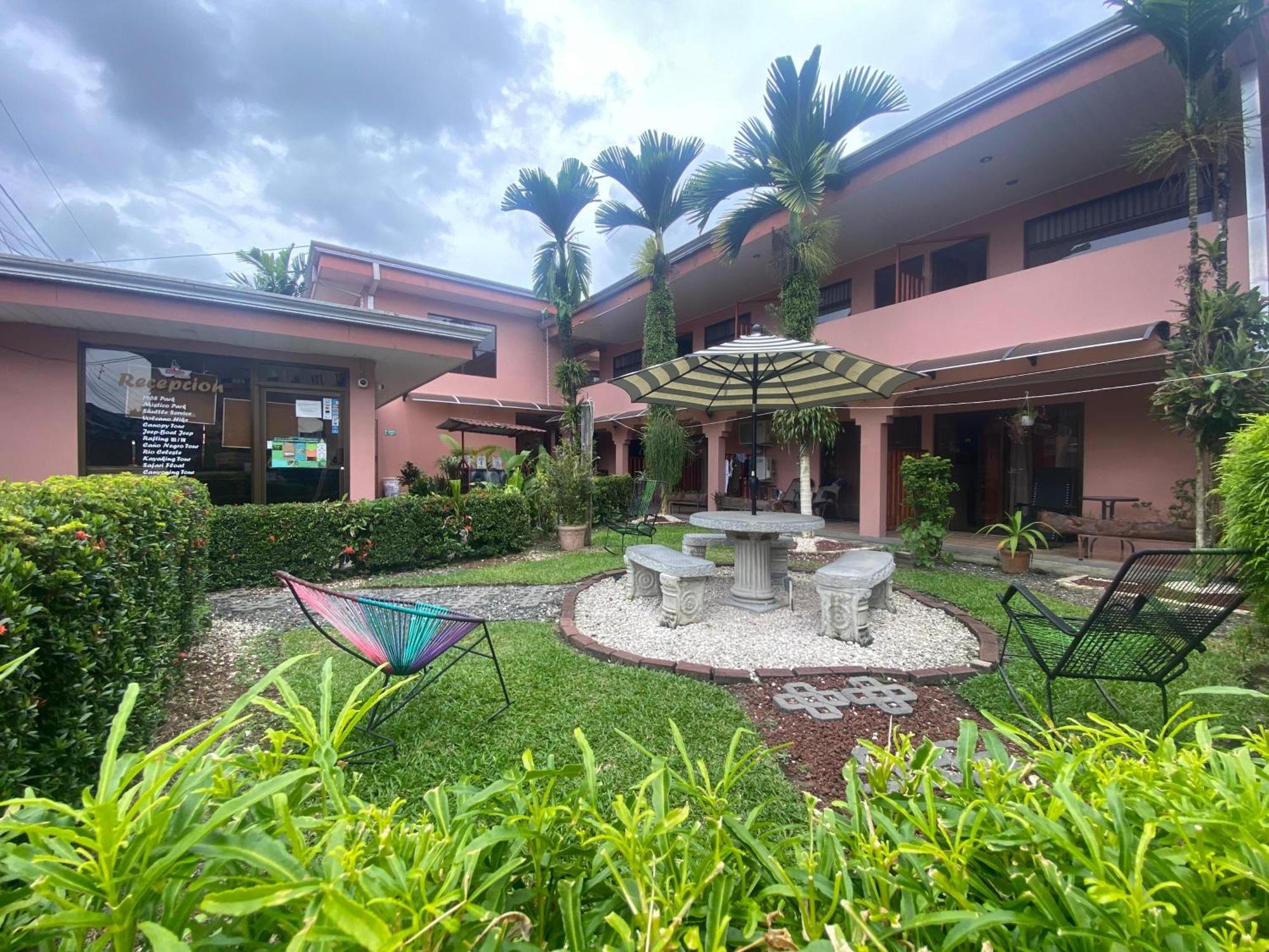 Hotel La Choza Inn La Fortuna Eksteriør billede